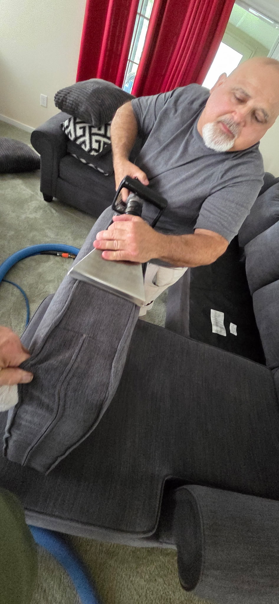 ✨ Fresh, Clean, and Pet Odor-Free: Expert Carpet & Upholstery Revival for 55+ Community Homes ✨